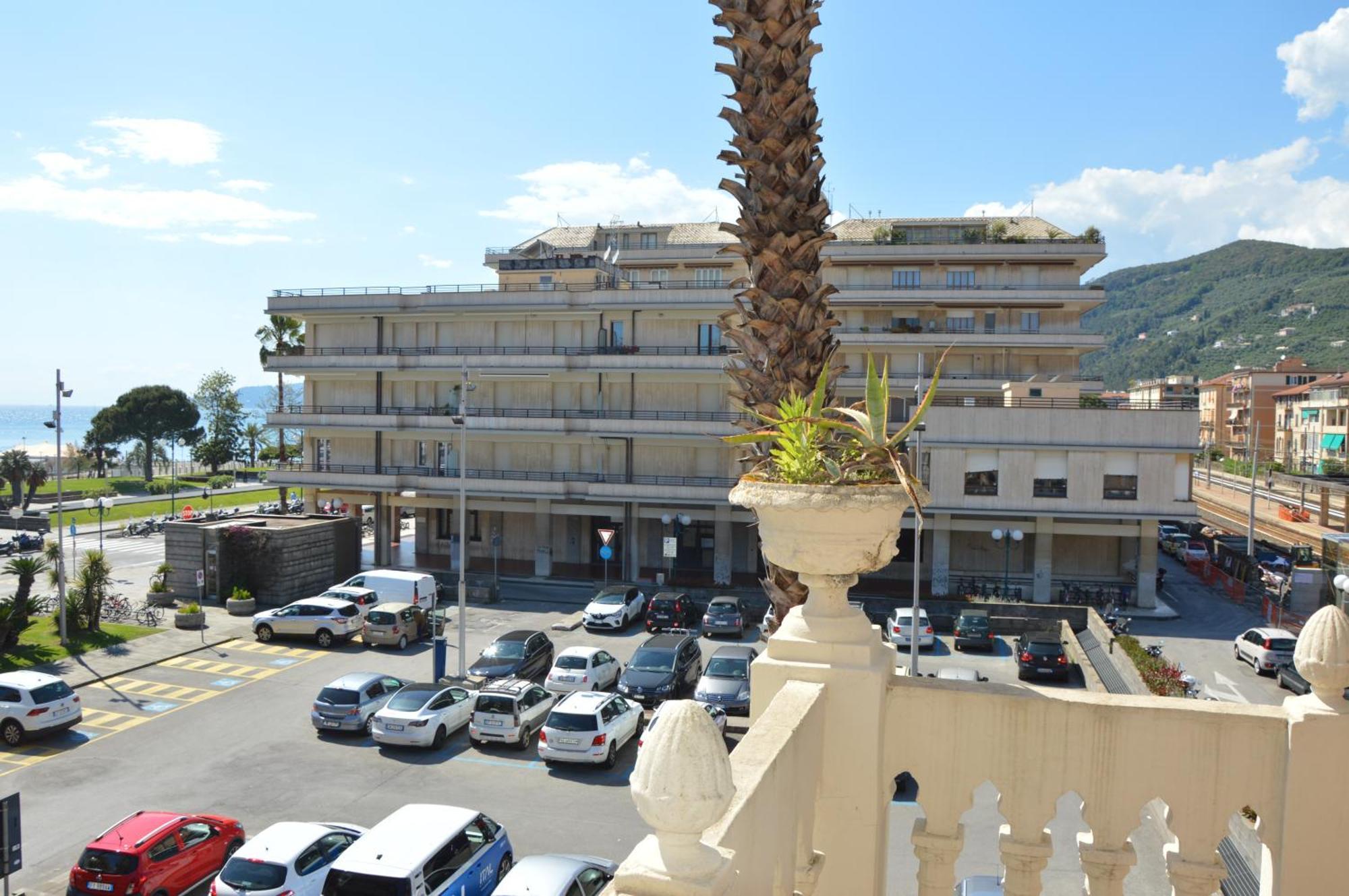 Hotel Doria Chiavari Eksteriør billede