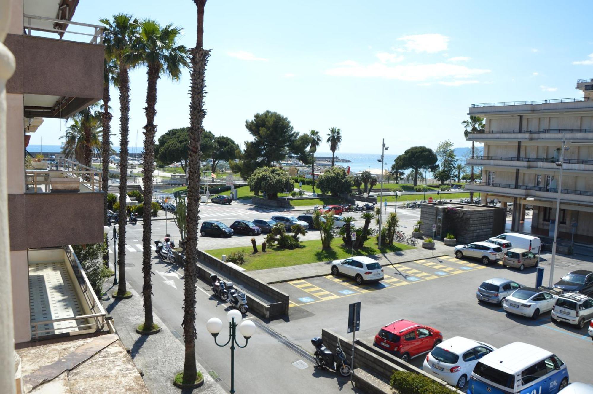 Hotel Doria Chiavari Eksteriør billede